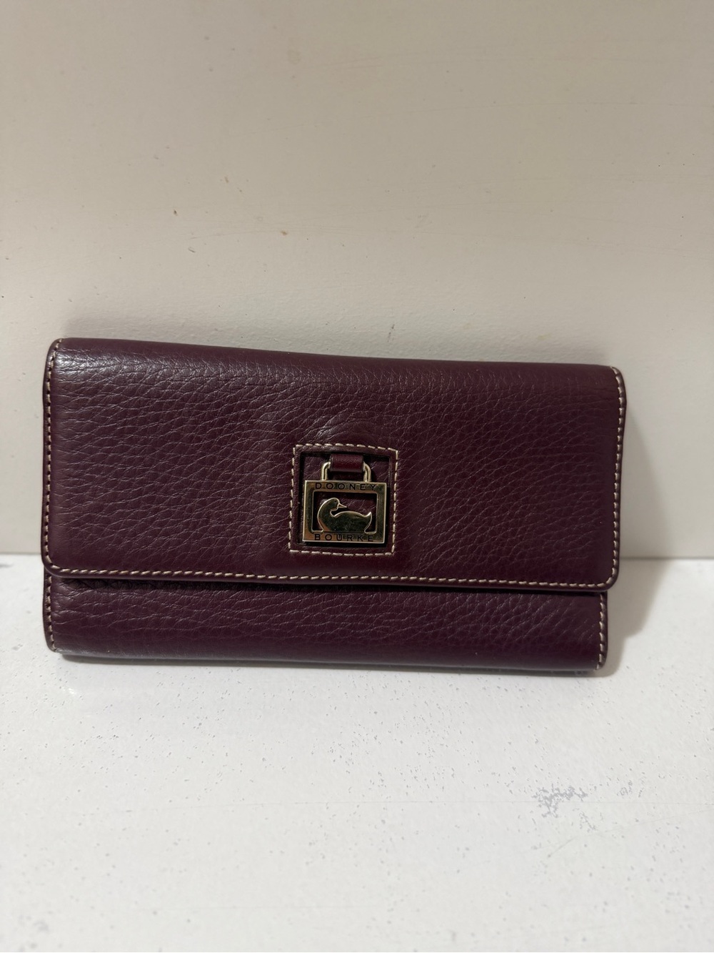 Dooney & Bourke Plum Pebbled Leather Continental Wallet vintage. pure leather